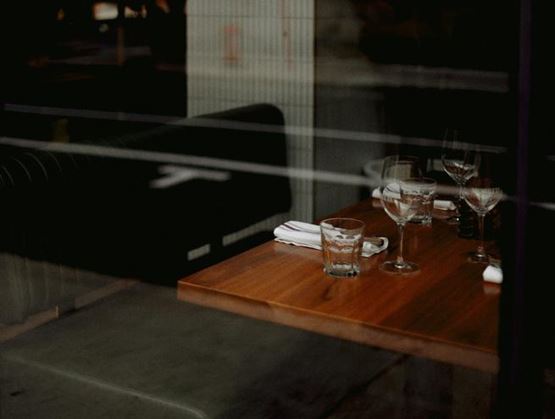 Table at a restaurant without customer