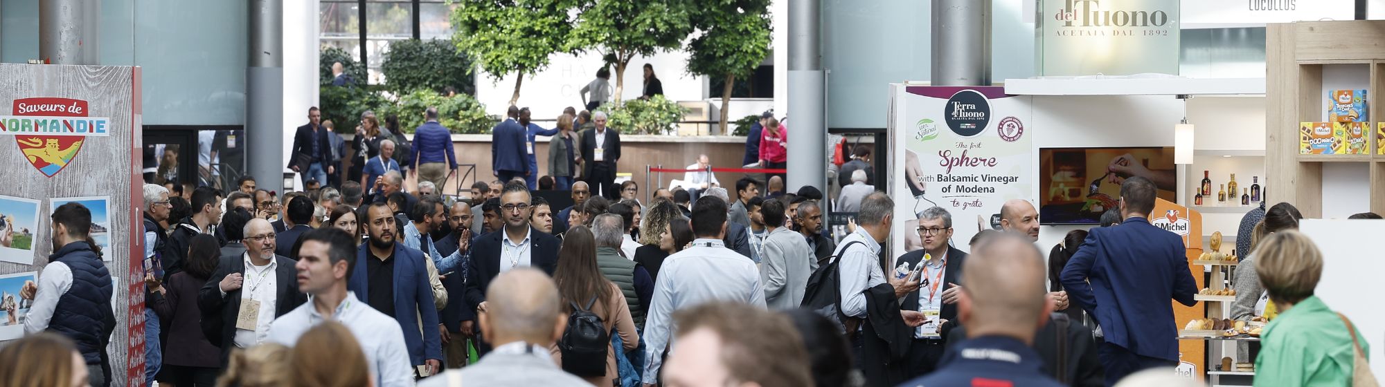Crowd at SIAL Paris