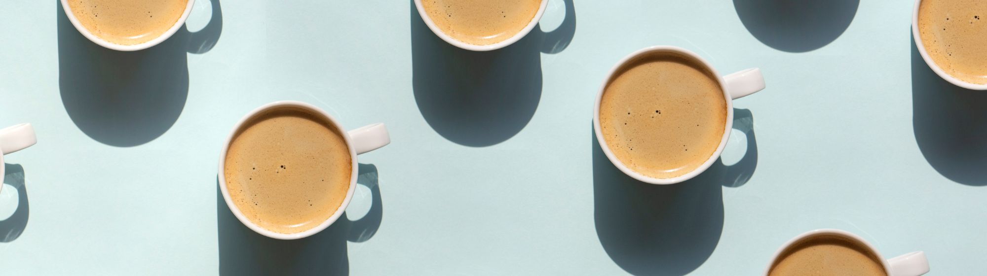 Des tasses de cafes