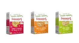 Boîtes de préparations pour galettes végétales Sabarot : quinoa et boulgour, trio de lentilles, et pois cassés.
