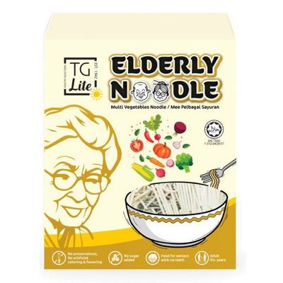 Emballage de nouilles pour seniors avec légumes, alimentation facile à mâcher adaptée aux personnes âgées