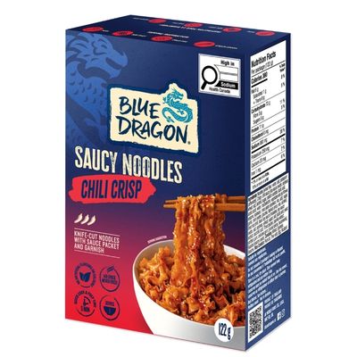 Boîte Blue Dragon Saucy Noodles Chili Crisp, nouilles instantanées en sauce pimentée.